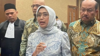 'Terima Kasih Pak Prabowo': Eks Dirut ASDP Lolos dari Vonis Korupsi, Pengacara Sindir KPK Keliru