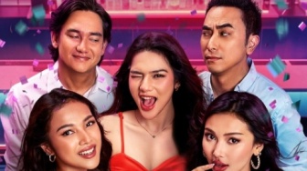 Sugar Baby: Davina Karamoy Jadi Penggoda, Adipati Dolken Kena Imbasnya