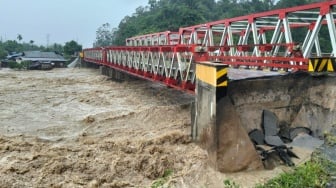 8 Orang Tewas Akibat Banjir dan Longsor di Sumut