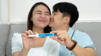 Resmi Hamil! Amanda Manopo Bagikan Foto USG dan Momen Mesra dengan Suami