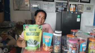 Kisah Perempuan Tambakrejo Bangun Ketangguhan Pesisir Lewat Olahan Mangrove