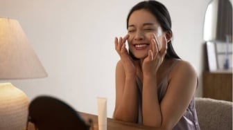 Urutan Basic Skincare Kulit Berminyak dan Kusam, Ini Rekomendasi Produknya