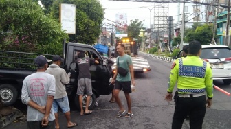 Pengemudi Brio Ngamuk di Sleman: Tiga Motor Diseruduk, Pikap Ikut Jadi Korban