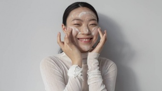 5 Sabun Muka Mengandung Glycolic Acid, Bikin Kulit Kusam Jadi Cerah