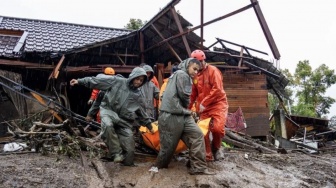 Evakuasi Korban Banjir Bandang di Agam, 9 Warga Ditemukan Meninggal Dunia