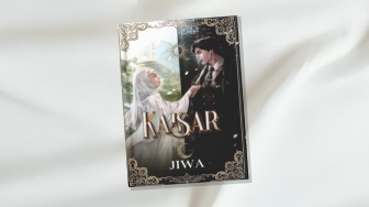 Intrik Kuasa dan Cinta Terlarang dalam Novel Kaisar