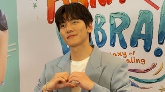 Mendarat di Jakarta, Ji Chang Wook Sampaikan Duka untuk Korban Bencana di Sumatera