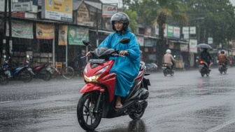 7 Ban Motor Honda Beat Tidak Licin di Musim Hujan Mulai Rp 100 Ribuan