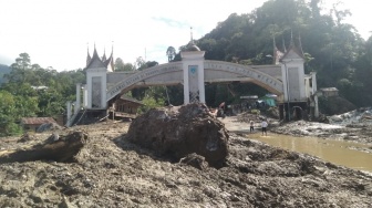 Update Korban Banjir dan Longsor di Sumbar: 61 Orang Meninggal, 90 Hilang!