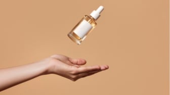 7 Serum Niacinamide untuk Cerahkan Kulit Kusam bagi Mahasiswa Akhir Bulan