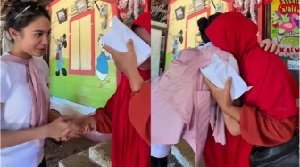 Azizah Salsha Beri Bantuan Rp50 Juta untuk Korban Banjir di Padang, Aksinya Tuai Pujian