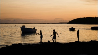 Ketika Bencana Menjadi Keseharian: Ironi Nyata dari Ujung Pesisir