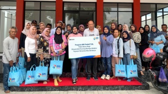 BRI Slawi Salurkan 4.000 Paket Beras Rp344 Juta, Wujud Kepedulian bagi Warga Kurang Mampu