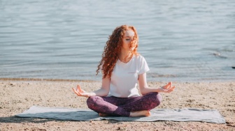 Studi: Yoga Dinilai Paling Efektif Perbaiki Kualitas Tidur