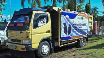 Peduli Bencana Sumbar, Pemprov Jatim Kirim Bantuan Senilai Rp 2,5 Miliar