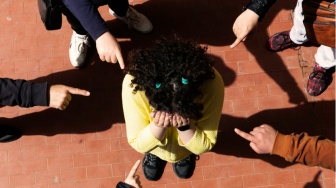 Bullying dan Kesehatan Mental Anak: Mengapa Sekolah Belum Menjadi Ruang Aman?