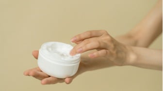 6 Sunscreen Wardah untuk Semua Jenis Kulit, Murah dan Bikin Wajah Cantik Sepanjang Hari