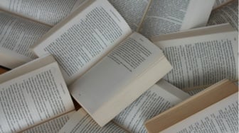 3 Daftar Novel Dee Lestari yang Akan Diadaptasi Menjadi Serial Netflix