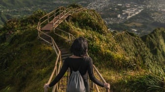 9 Manfaat Jalan-Jalan di Alam Terbuka untuk Kesehatan Mental dan Kualitas Tidur