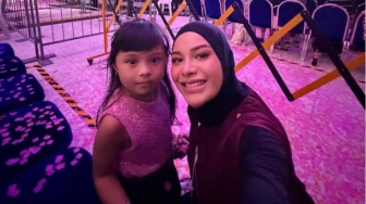 Aurel Hermansyah Ajak Ameena Nonton Konser BLACKPINK, Netizen Malah Ribut?