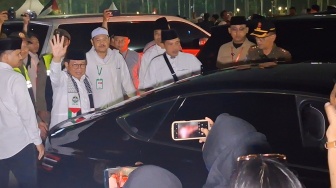 Tepati Janji: Gubernur Pramono Muncul di Reuni Akbar 212, Ini Reaksi Massa!