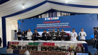 Bea Cukai Musnahkan Rokok Ilegal dan Miras, Selamatkan Kerugian Negara Rp 31,6 Miliar