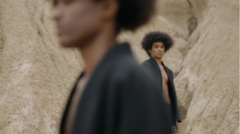 5 Rekomendasi Shampo yang Cocok untuk Pria Rambut Ikal dan Kering, Mudah Ditemukan