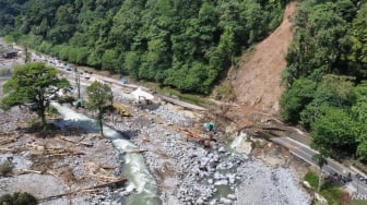 Jalur Utama Padang-Bukittingi via Lembah Anai Masih Ditutup Total, Sitinjau Lauik Akses Satu-satunya