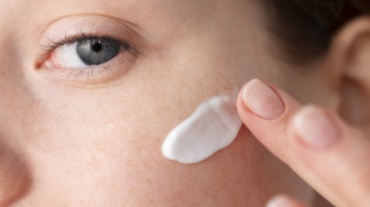 4 Sunscreen dengan Kolagen untuk Bantu Wajah Tetap Halus dan Kencang