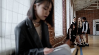 Cancel Culture dan Toxic Call-Out: Edukasi atau Bullying Berkedok Moral?