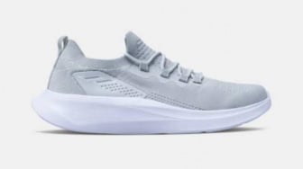 5 Rekomendasi Sepatu yang Nyaman Buat Berdiri Lama di KRL, Cocok Buat Karyawan dan Pelajar