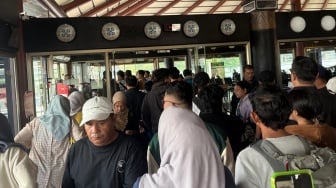 Calon Penumpang Super Air Jet Terlibat Cekcok dengan Petugas Buntut Penundaan 4 Jam di Bandara