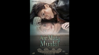 Review Film Air Mata Mualaf: Perjalanan Iman yang Mengiris Hati