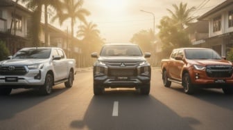 Pilih Hilux, Triton atau D-Max? Segini Harga Terbaru Mobil Double Cabin Bekas di Akhir 2025