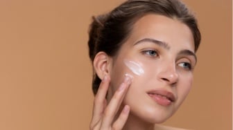 Bye-bye Kemerahan! 5 Moisturizer Gel Lokal Terbaik untuk Kulit Sensitif