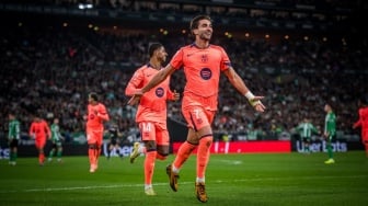 Barcelona Susah Payah Kalahkan Real Betis 5-3, Tetap Bercokol di Puncak Klasemen