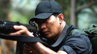 Tegas, Iko Uwais Tepis Isu Pencitraan dalam Film Timur