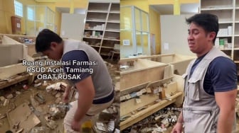 Lumpur Rendam RSUD Aceh Tamiang: Momen Pilu Dokter Menangis di Tengah Obat-obatan yang Rusak Parah