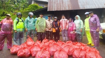 Perintah AHY, Posko Demokrat Peduli Kembali Salurkan Bantuan untuk Korban Banjir Bandang Agam