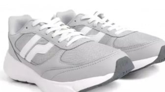 5 Sepatu Jalan Lokal Murah Versi Dokter Tirta, Anti Pegal dan Kalcer Dipakai Bergaya