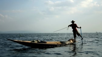 Migrasi Sunyi Nelayan: Ketika Laut Tak Lagi Menjanjikan Pulang