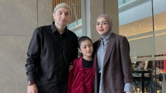 Richa Novisha Kesal pada Cewek Berambut Biru yang Live di Pemakaman Gary Iskak, Ternyata Teman Suami