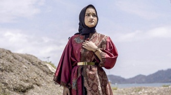 Gandeng Dua Maestro Legendaris Malaysia, Puspa Indah Hidupkan Kembali Hits "Madah dan Kerenah"