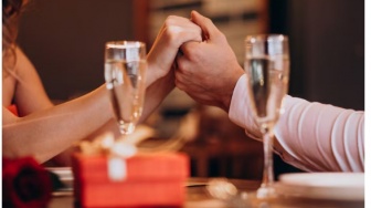 Lelah Drama dalam Percintaan? 5 Alasan Quiet Dating Cocok untuk Pekerja Sibuk