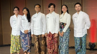 Jebakan 'Romantis' Wregas Pinang Angga Yunanda dan Maudy Ayunda untuk Film Para Perasuk