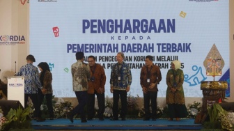 Pemprov DKI Terbaik dalam Pencegahan Korupsi, Wagub DKI Jakarta Terima Penghargaan dari KPK