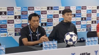 Gagal Raih Poin, Pelatih Bangkok United Kecewa dan Puji Penampilan Persib