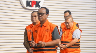 Usai OTT, KPK Tahan Bupati Lampung Tengah