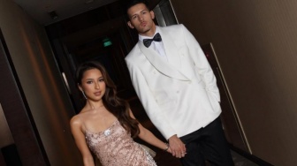 Bahas Pindah Agama Jika Menikah, Respons Jennifer Coppen Tuai Perdebatan!