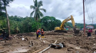 Pencarian Korban Banjir Bandang Agam Diperpanjang 15 Hari, Tim Gabungan Kerahkan Alat Berat